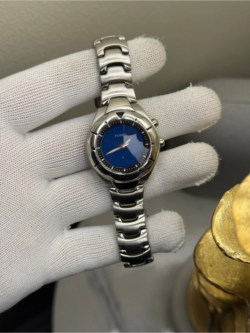 Fossil Womens  Stainless Steel Watch with Blue Dial to green dial change